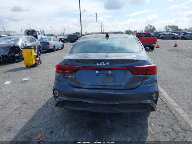 3KPF24AD7PE511252 KIA Forte Lxs
