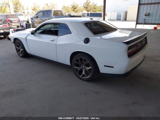 2019 DODGE CHALLENGER 2C3CDZJG6KH756422 Photo 2