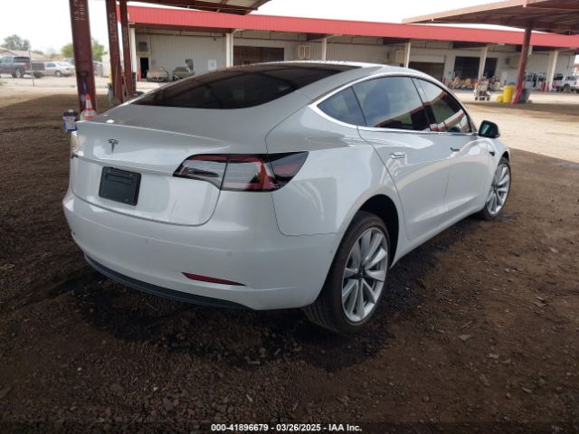 5YJ3E1EA3KF332864 Tesla MODEL 3