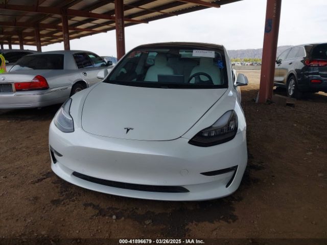 5YJ3E1EA3KF332864 Tesla MODEL 3