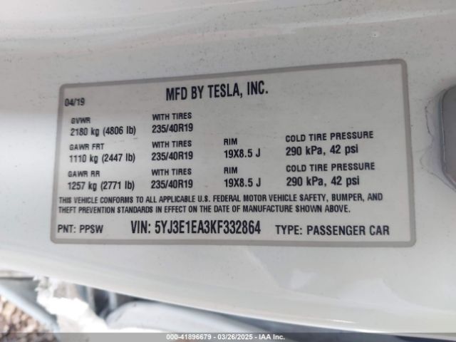 5YJ3E1EA3KF332864 Tesla MODEL 3