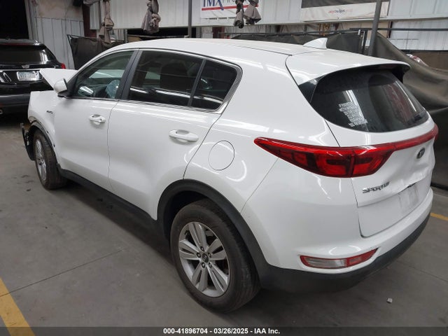 KNDPMCAC7H7131782 KIA Sportage Lx