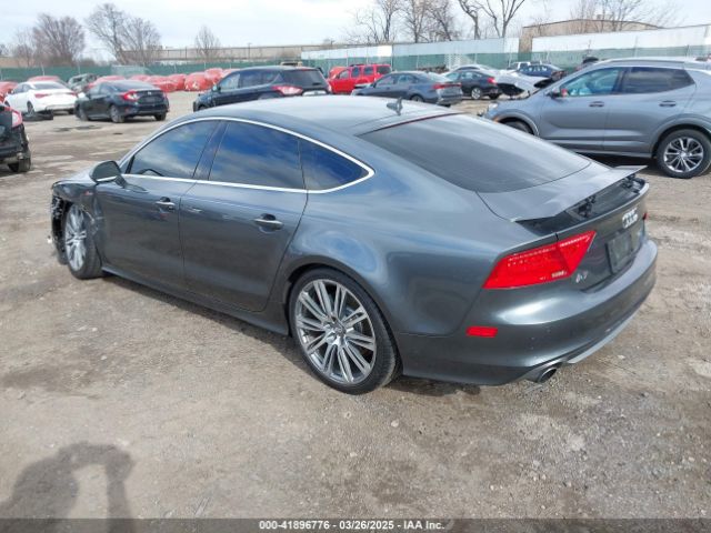 2014 AUDI A7 WAU2GAFC7EN017882 Photo 2