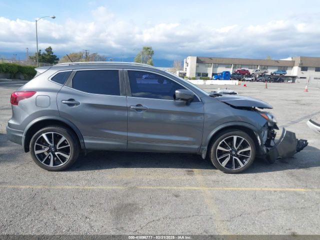 JN1BJ1CP1HW002968 Nissan Rogue Sport Sl