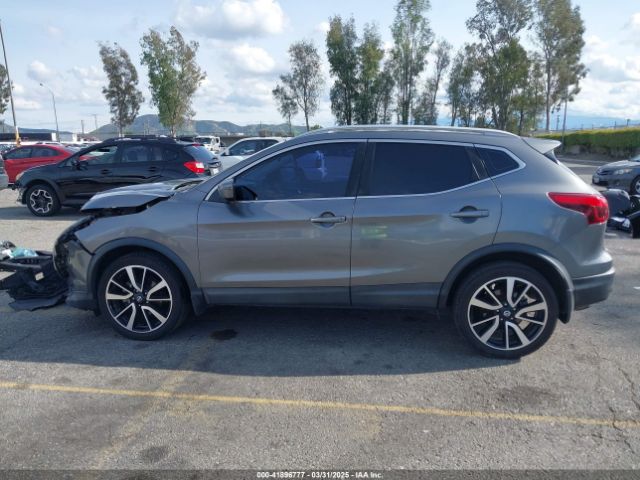 JN1BJ1CP1HW002968 Nissan Rogue Sport Sl