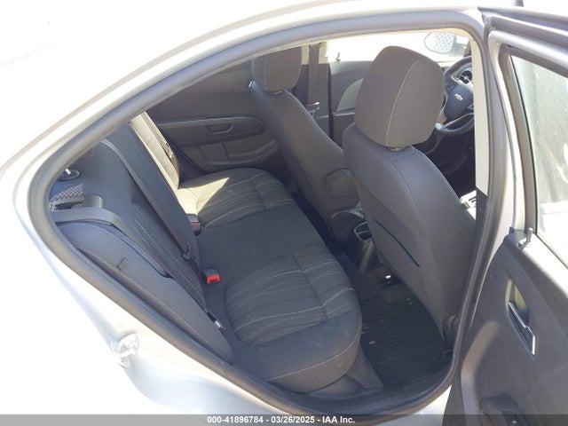 1G1JC5SHXG4180188 Chevrolet Sonic Lt Auto