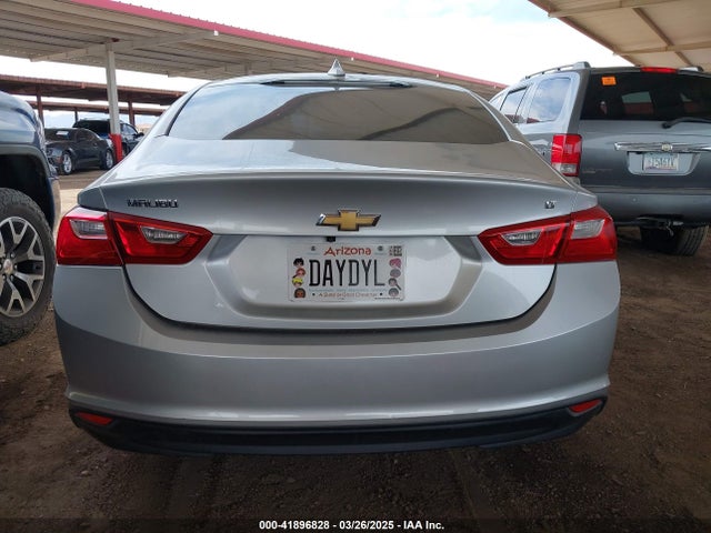1G1ZD5ST1JF122096 Chevrolet MALIBU LT