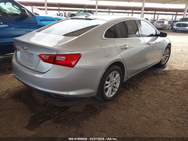 1G1ZD5ST1JF122096 Chevrolet MALIBU LT