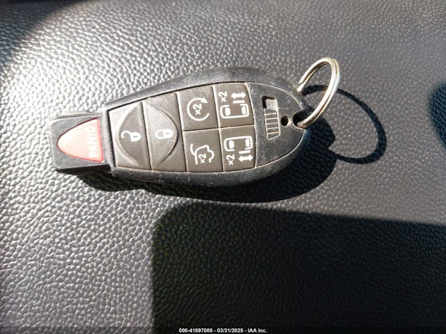 Продаж на аукціоні авто 2011 Chrysler Town & Country Touring-l, vin: 2A4RR8DG6BR682131, номер лоту: 41897000