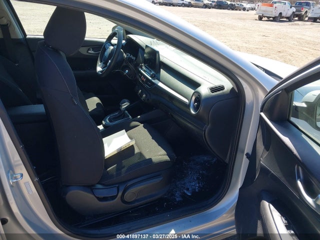 3KPF24ADXLE223235 KIA Forte Lxs