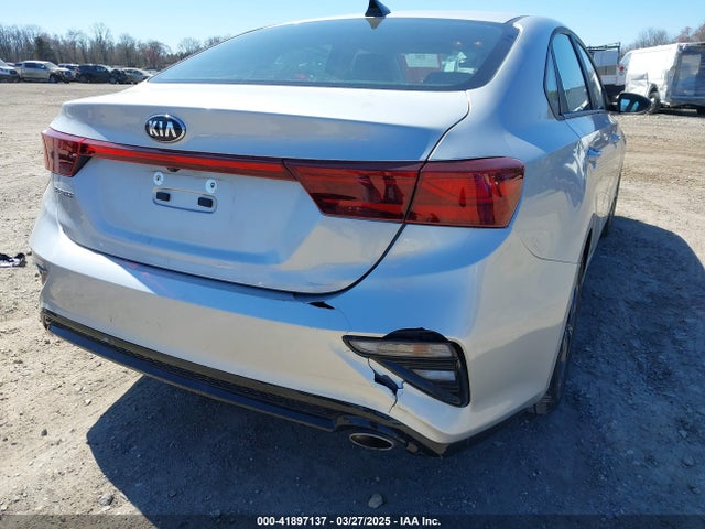 3KPF24ADXLE223235 KIA Forte Lxs
