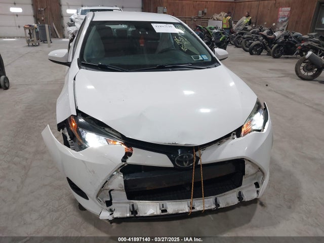 2T1BURHE3HC756828 Toyota COROLLA LE