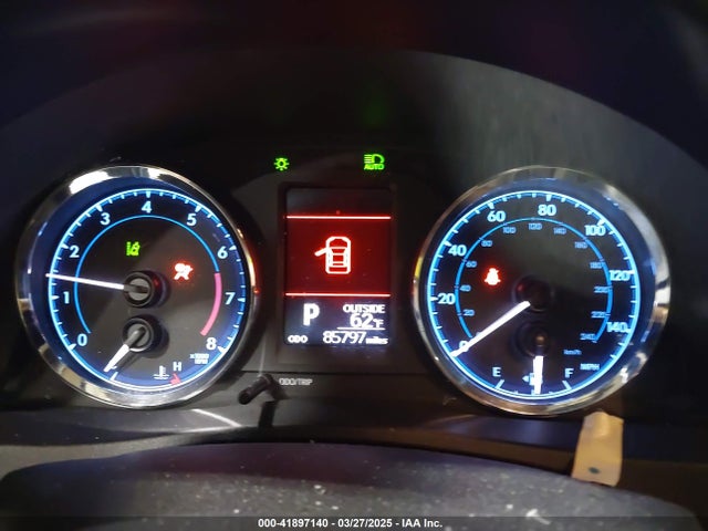 2T1BURHE3HC756828 Toyota COROLLA LE