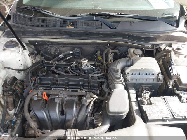 KNAGM4A71F5663432 KIA Optima Lx