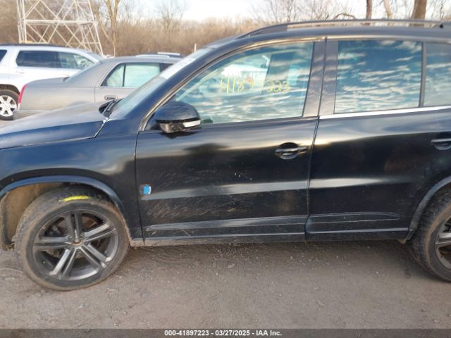 WVGUV7AX7HK020247 Volkswagen Tiguan 2.0t Sport