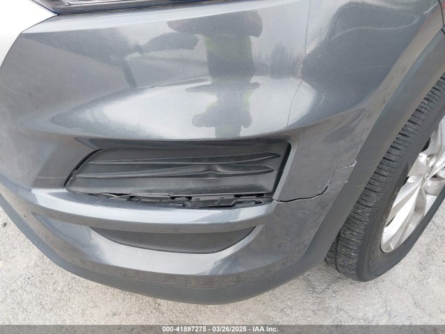 KM8J23A45MU387009 Hyundai TUCSON SE