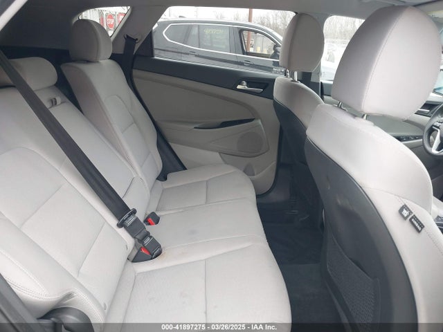 KM8J23A45MU387009 Hyundai TUCSON SE