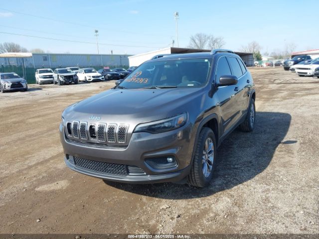 1C4PJMLBXKD162570 Jeep Cherokee Latitude Plus 4x4