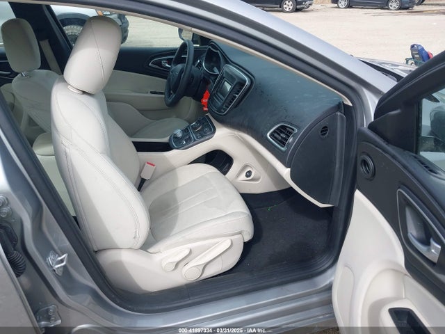 Chrysler 200 Limited 2016 1C3CCCAB0GN183682 Image 5