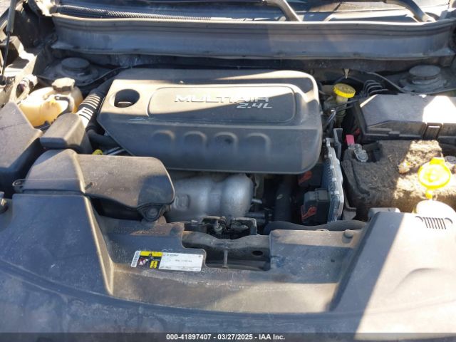 1C4PJLCB4GW126010 Jeep Cherokee Latitude