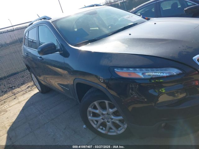 1C4PJLCB4GW126010 Jeep Cherokee Latitude