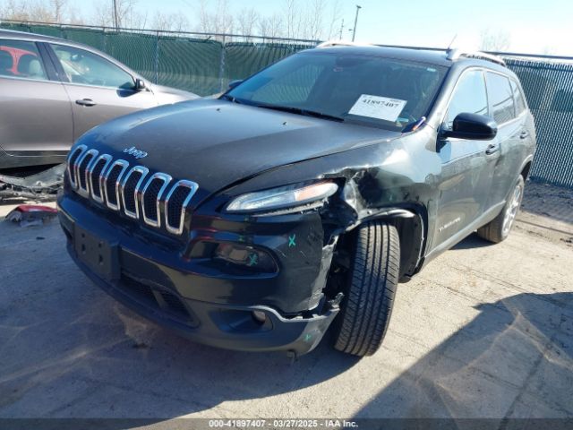 1C4PJLCB4GW126010 Jeep Cherokee Latitude