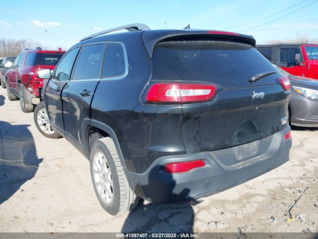 1C4PJLCB4GW126010 Jeep Cherokee Latitude
