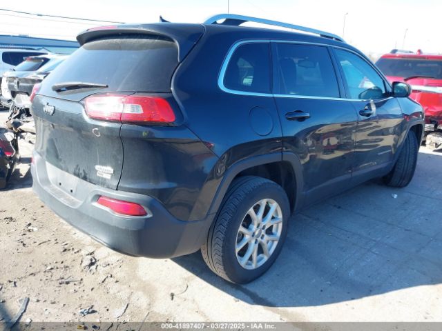 1C4PJLCB4GW126010 Jeep Cherokee Latitude