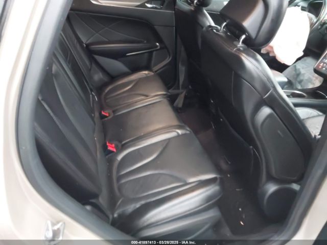 5LMCJ2C99HUL63006 Lincoln MKC SELECT