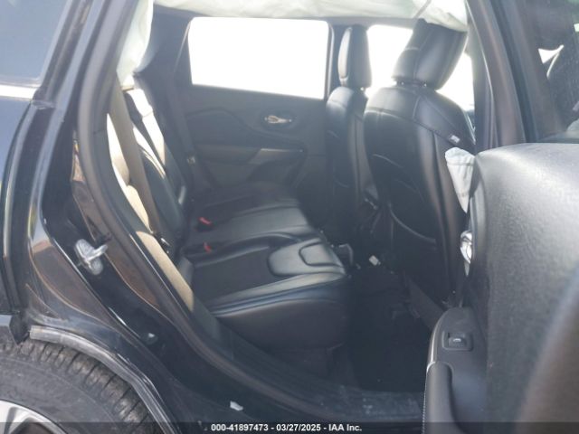 1C4PJMLX4KD305945 Jeep Cherokee Latitude Plus 4x4