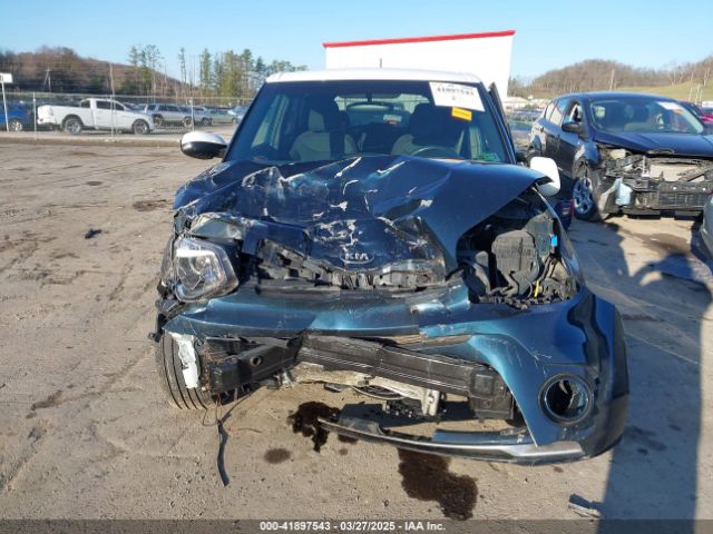 KNDJP3A55J7582004 KIA SOUL +
