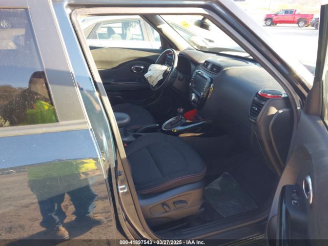 KNDJP3A55J7582004 KIA SOUL +