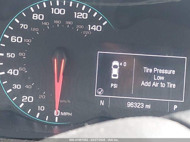 3GNCJNSB7KL357677 Chevrolet TRAX LS