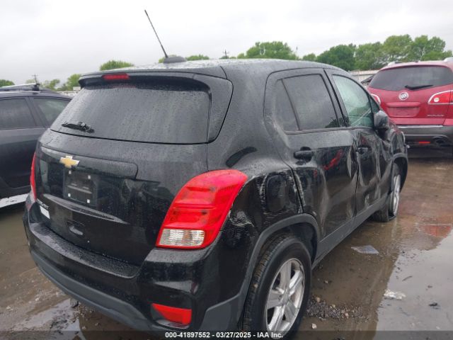 3GNCJNSB7KL357677 Chevrolet TRAX LS