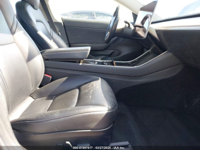 5YJ3E1EB5JF180030 Tesla Model 3 Long Range/performance