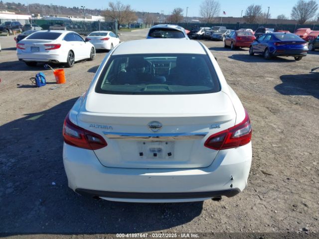 1N4AL3AP3HC149883 Nissan Altima 2.5 Sr