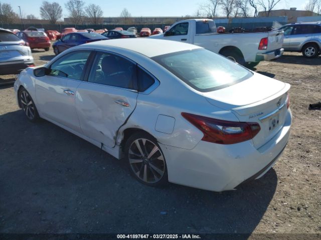 1N4AL3AP3HC149883 Nissan Altima 2.5 Sr