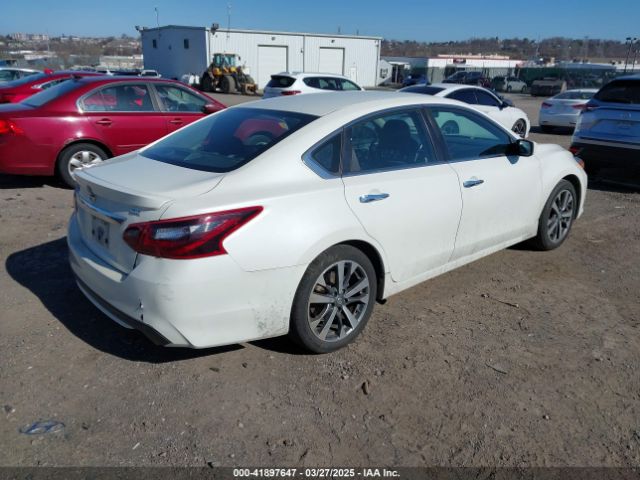 1N4AL3AP3HC149883 Nissan Altima 2.5 Sr