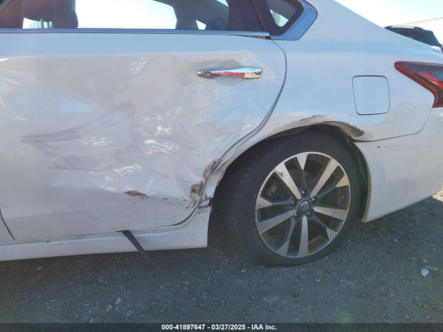 1N4AL3AP3HC149883 Nissan Altima 2.5 Sr