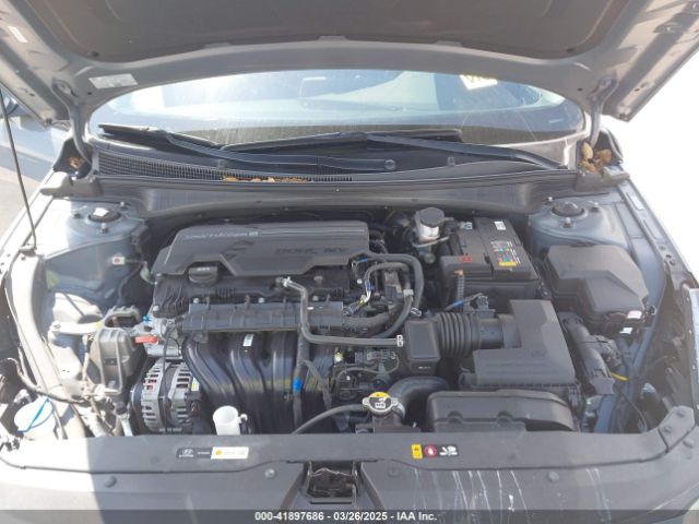 KMHLM4AG0NU311475 Hyundai ELANTRA SEL