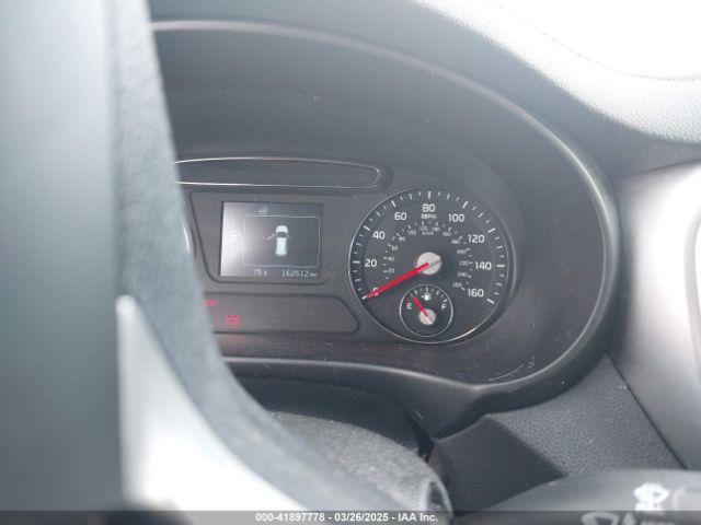 5XYPGDA56GG174736 KIA Sorento 3.3l Lx