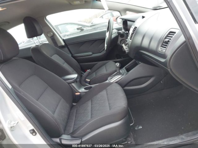 KNAFK4A62E5181124 KIA FORTE LX