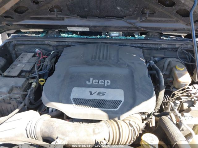 1C4HJWDG6EL187065 Jeep Wrangler Unlimited Freedom Edition