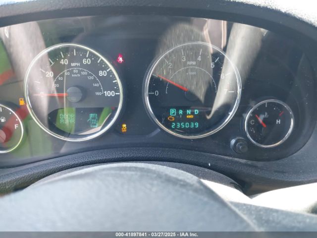 1C4HJWDG6EL187065 Jeep Wrangler Unlimited Freedom Edition