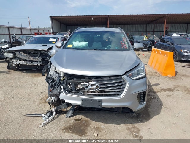 KM8SMDHF9JU268399 Hyundai Santa Fe Se