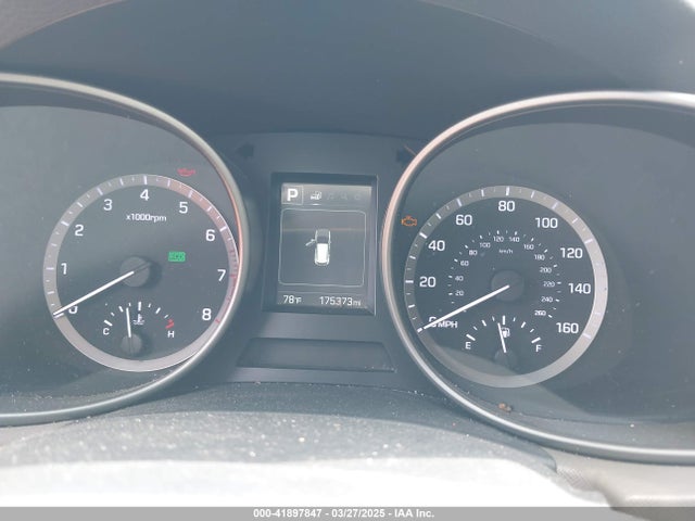 KM8SMDHF9JU268399 Hyundai Santa Fe Se