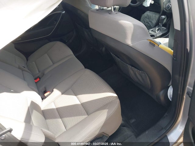KM8SMDHF9JU268399 Hyundai Santa Fe Se
