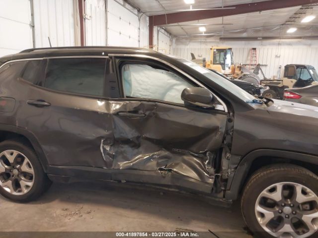 3C4NJDCB1KT842357 Jeep Compass Limited 4x4