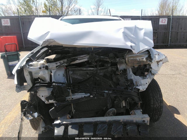 5TFRX5GN7JX105158 Toyota Tacoma Sr