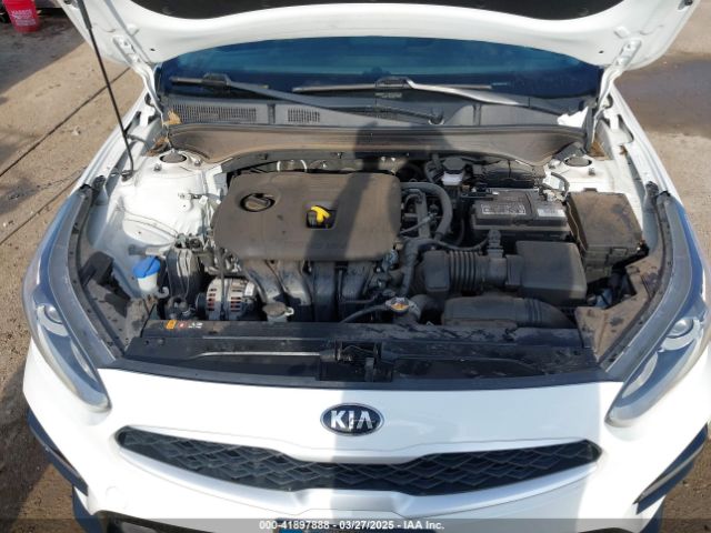 3KPF24AD2ME327400 KIA Forte Lxs
